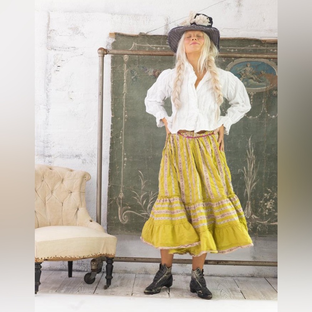MAGNOLIA PEARL Rose Ribbon Vara Skirt